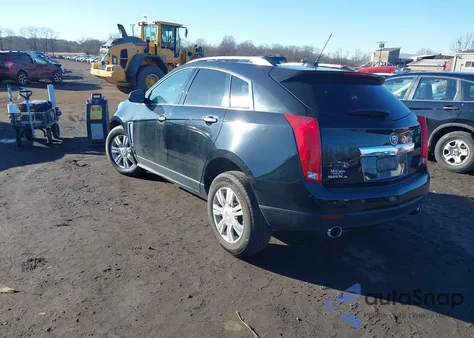 2016 Cadillac Srx Luxury Collection z USA, uszkodzony, nr VIN 3GYFNEE36GS587832